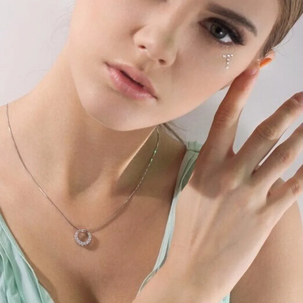 *NEW 925 Sterling Silver Diamond Circle Necklace